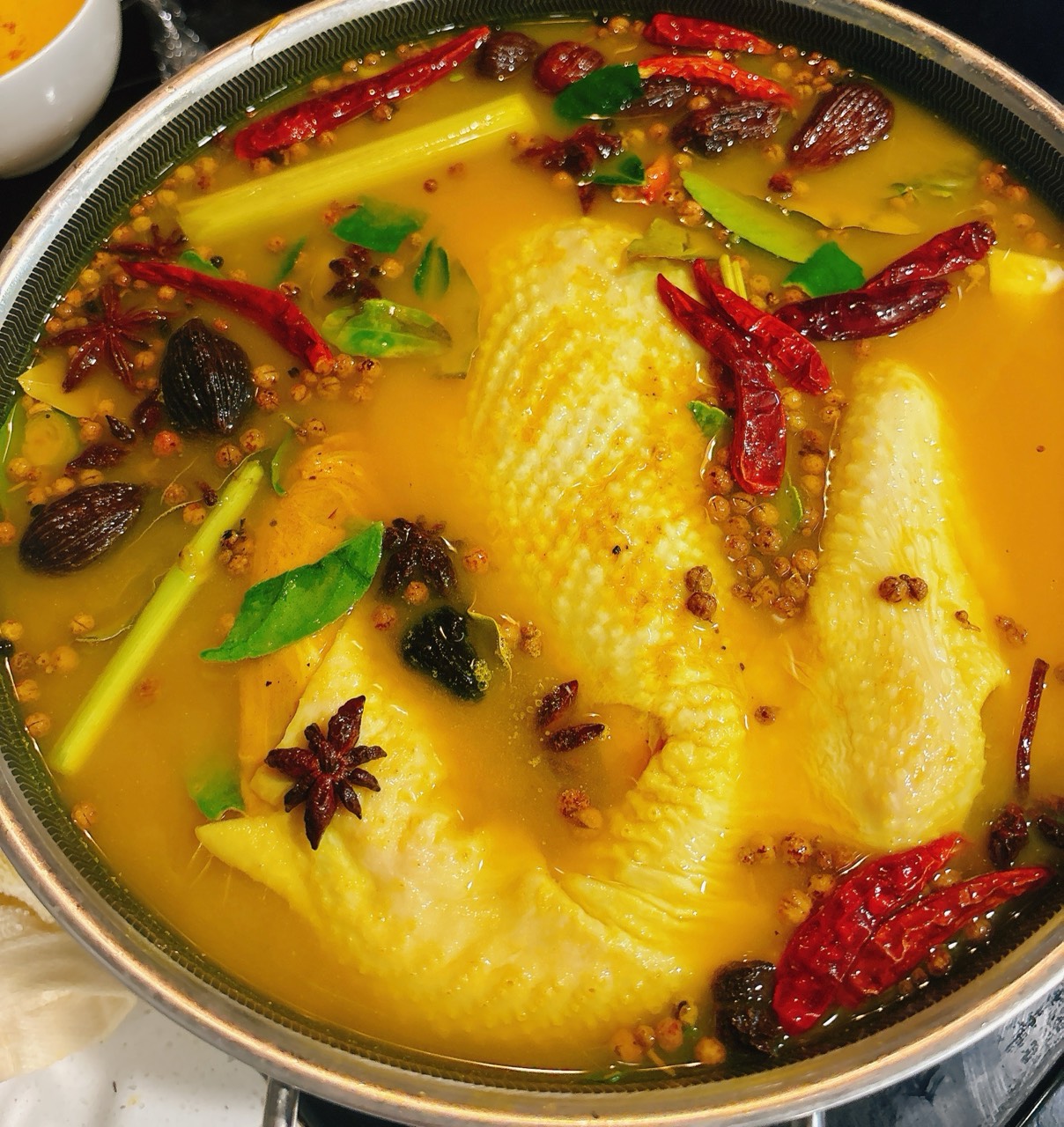 Gà ủ thảo mộc